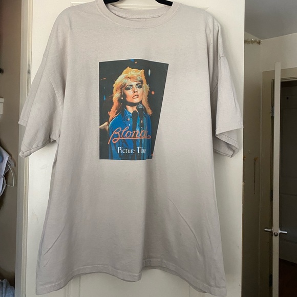 “Blondie” Oversized Vintage Style Band Tee - Picture 6 of 6